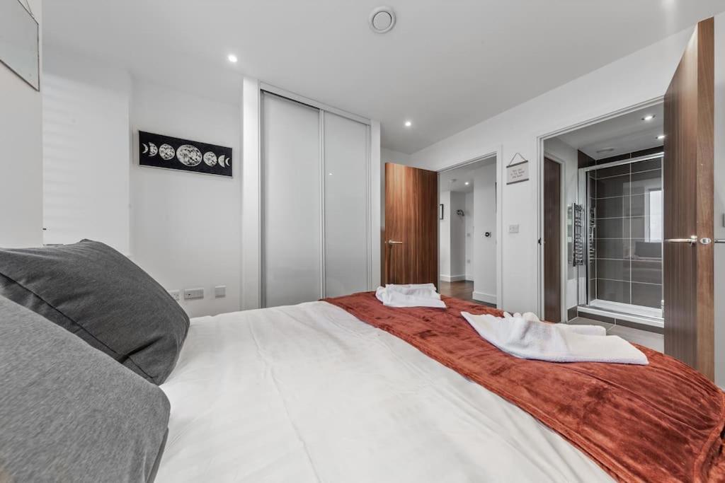 New Apartment 20 Mins From Waterloo London Bp36 外观 照片